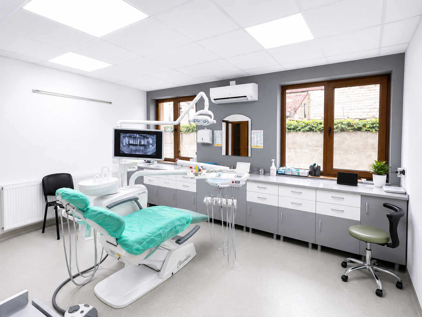 Cabinetul Dental Maria Veselin — sala de tratament luminoasa